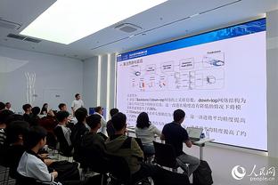 克罗斯近9个赛季联赛8场15+长传且成功率90%+，是其他人至少2倍